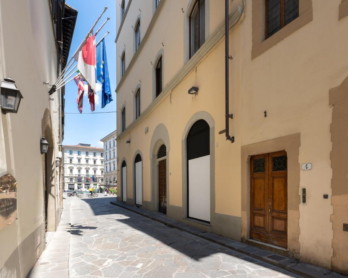 Terrace In Piazza Strozzi-center Of Apartment Florence